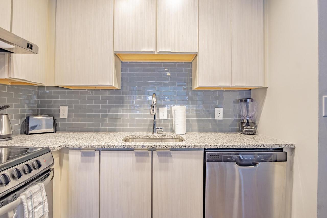 2Br Fully Furnished Apartment - Great Location In Midtown Apts アトランタ エクステリア 写真